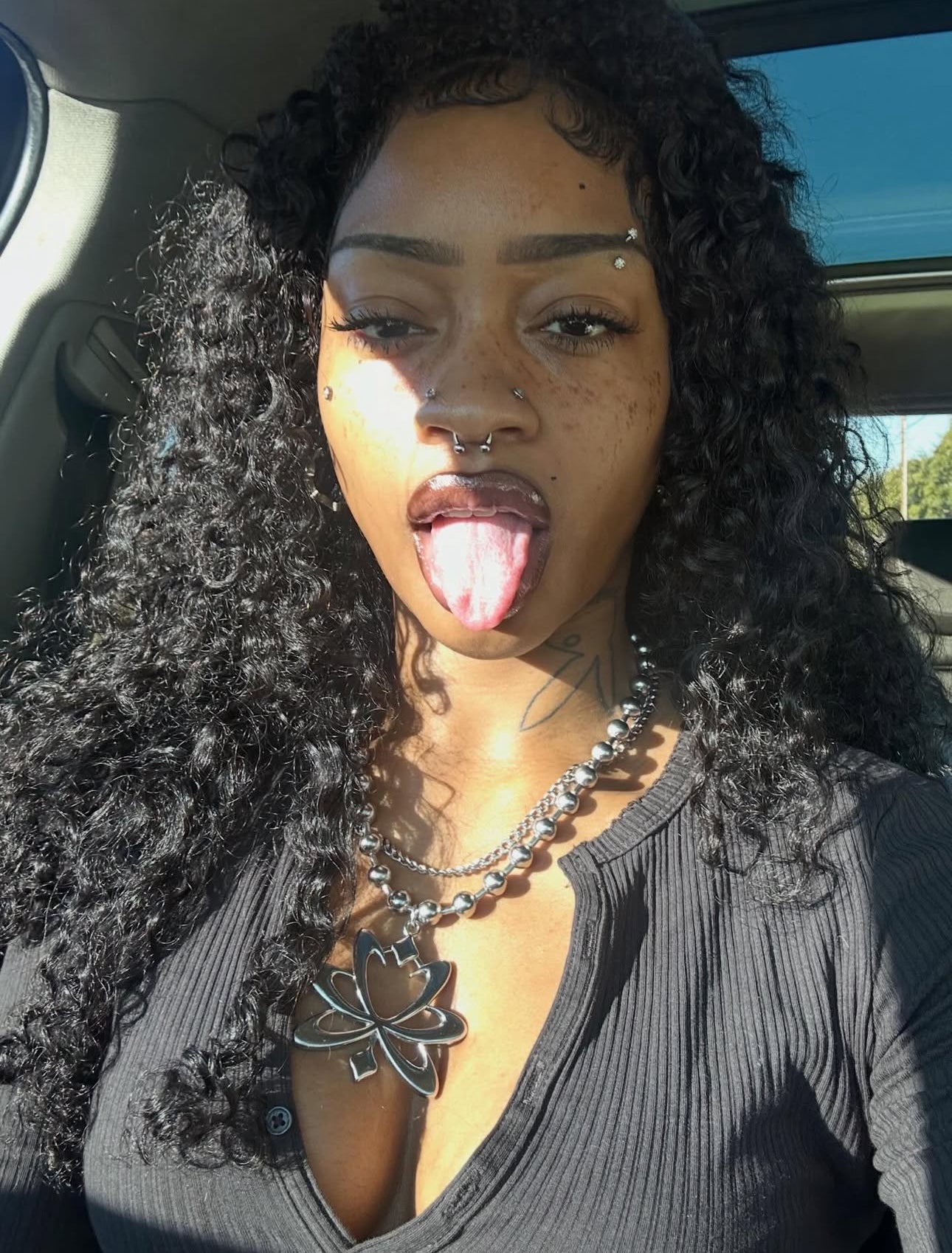 heaven's lotus chain